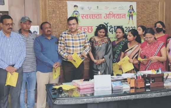 लार्ड महावीरा की शिक्षिकाओं व छात्राओं ने लिया स्वच्छता का संकल्प