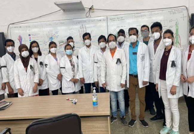 महिला डाक्टर के सुसाइड पर हंगामा, जयपुर में निजी अस्पताल बंद, पति की शिकायत पर केस दर्ज