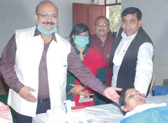 संत निरंकारी मिशन द्वारा आयोजित शिविर में 70 रक्तदाताओं ने किया रक्तदान
