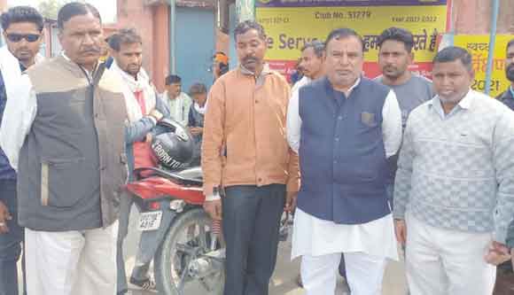 ट्रैक्टर से कुचलकर साइकिल सवार छात्र की मौत