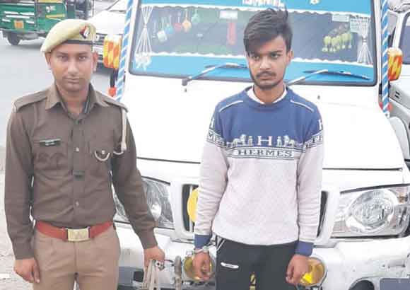 पुलिस के हत्थे चढ़ा शातिर नशा तस्कर, भेजा जेल