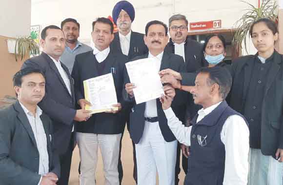 सहारनपुर अधिवक्ता एसोसिएशन के प्रतिनिधिमंडल ने सौंपा ज्ञापन