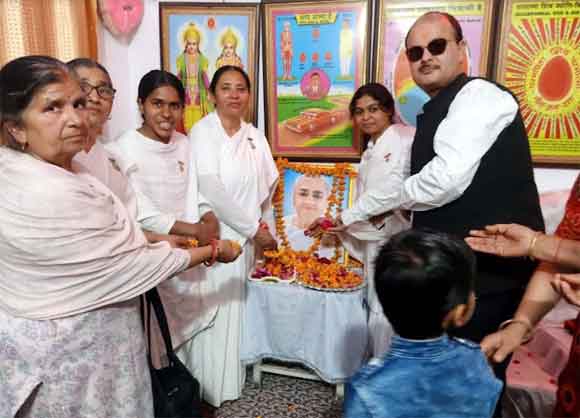 ओम शांति ईश्वरीय ब्रह्माकुमारी संस्था की मुख्य प्रशासक दादी हरदेव मोहनी जी का स्मृति दिवस मनाया गया