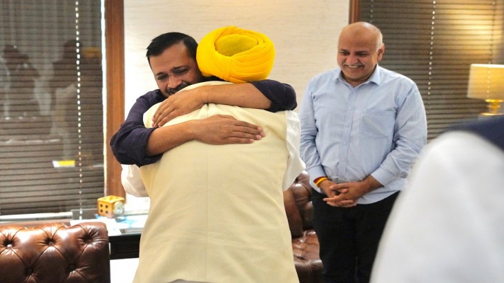 मेरा छोटा भाई भगवंत मान पंजाब के मुख्यमंत्री पद की शपथ लेगा: केजरीवाल