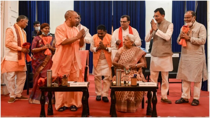UP: योगी के मंत्रियों को मिले विभाग, ब्रजेश पाठक बने हेल्थ मिनिस्टर