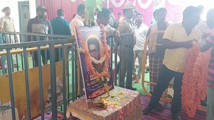 कर्नाटक: पैतृक आवास लाया गया नवीन का शव, होगा सांकेतिक अंतिम संस्कार