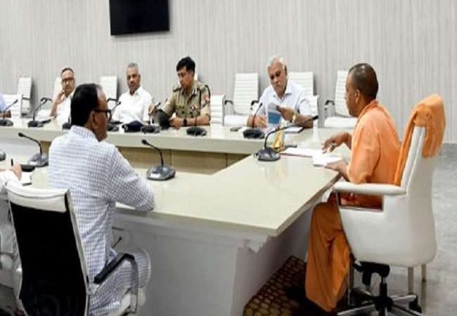 सीएम योगी आदित्यनाथ के निर्देश पर दस से महिला सुरक्षा का विशेष अभियान, बीट स्तर पर तैनात होंगी कान्स्टेबल