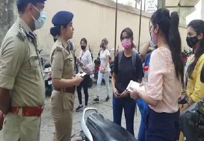 उत्तर प्रदेश में फिर एकिटव एंटी रोमियो स्क्वाड, सीएम योगी आदित्यनाथ के निर्देश पर ले रहा छात्राओं से फीडबैक