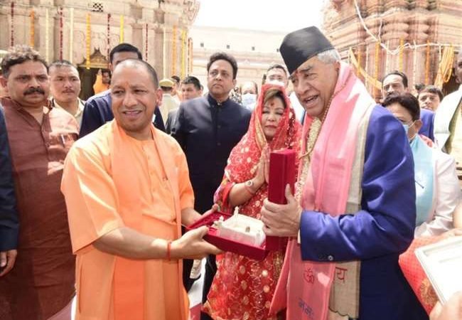 Nepal PM In Kashi : नेपाल के प्रधानमंत्री शेर बहादुर देउबा ने काशी में किया दर्शन पूजन, मांगी सुख समृद्धि की कामना