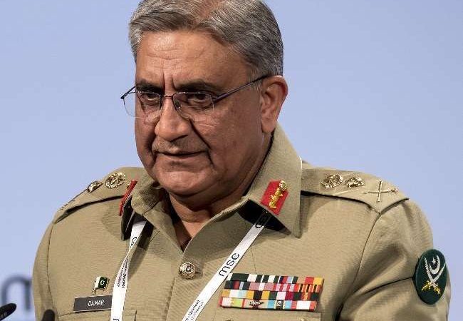 पाक सेना ने पीएम इमरान खान के दावे का किया खंडन, कहा- सरकार गिराने में अमेरिका का हाथ नहीं