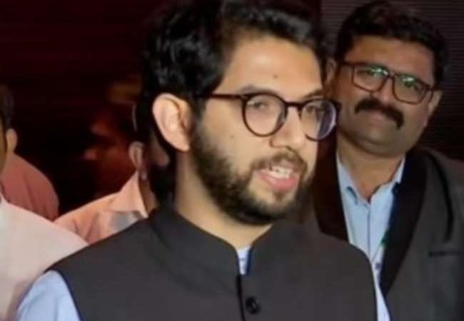 XE Variant in Maharashtra: आदित्य ठाकरे बोले, कोरोना के नए वैरिएंट एक्सई से संक्रमित मरीज की हालत ठीक, घबराएं नहीं