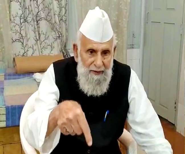 सपा सांसद शफीकुर्रहमान बर्क का फिर विवादित बयान, बोले- बच्चियों पर नियंत्रण के लिए हिजाब का प्रयोग जरूरी