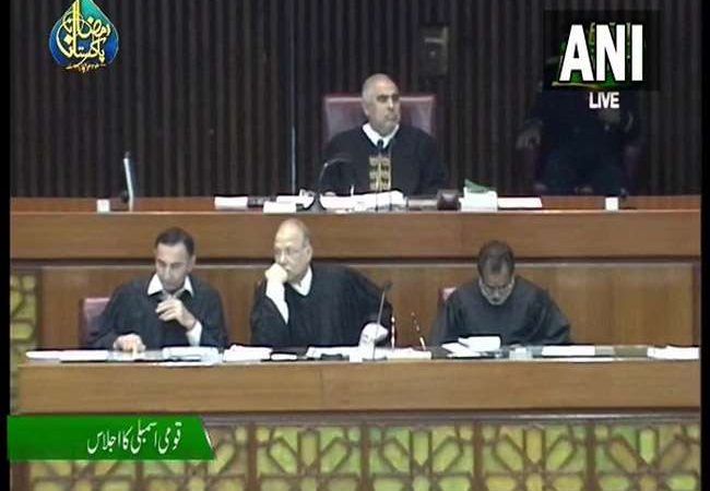 Pakistan National Assembly LIVE: सरकार चाहती है विदेशी साजिश पर बहस, विपक्ष चाहता है अविश्‍वास प्रस्‍ताव पर हो वोटिंग
