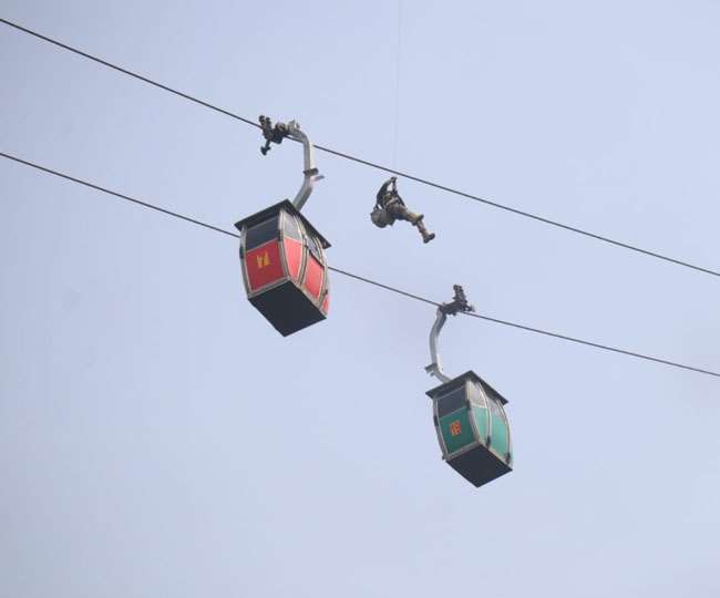 Deoghar Ropeway Accident: 44 घंटे के ऑपरेशन के बाद 46 लोग बचाए गए, जिंदगी के करीब आकर छूट गया दो लोगों का साथ