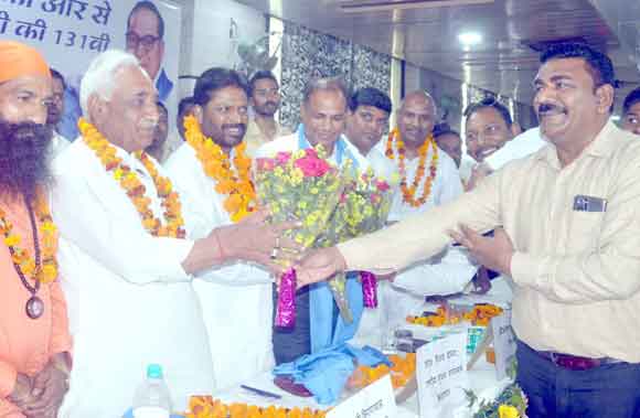 धूमधाम से मनाया बाबा साहब अम्बेडकर का 131वां जन्मदिन