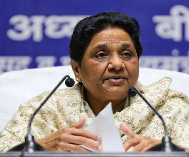 बसपा प्रमुख मायावती का राजस्‍थान, गुजरात और एमपी सरकार पर हमला, बोलीं- जाे ह‍िंसक घटनाएं हुई उनके ख‍िलाफ की गई बदले की कार्रवाई