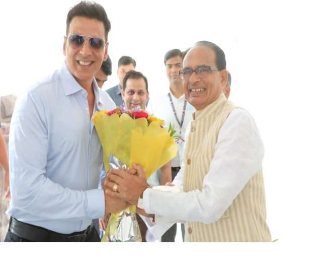 अभिनेता अक्षय कुमार ने भोपाल में मुख्यमंत्री शिवराज सिंह से की मुलाकात, कई विषयों पर हुई चर्चा