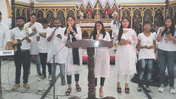 गुडफ्राइडे पर किया प्रार्थना सभाओं का आयोजन