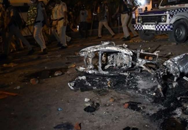 दिल्‍ली के जहांगीरपुरी इलाके में हुई हिंसा पर एक्‍शन में सरकार, गृह मंत्री अमित शाह ने अधिकारियों को दिए सख्‍ती के निर्देश