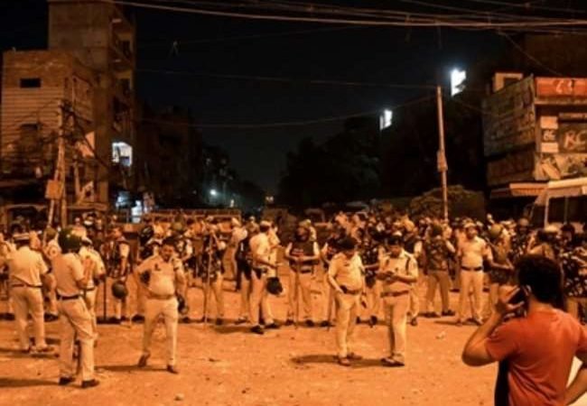 Jahangirpuri Riots: दिल्ली की सांप्रदायिक हिंसा में मुख्य साजिशकर्ता समेत 22 गिरफ्तार, मामले की जांच क्राइम ब्रांच को सौंपी जाएगी