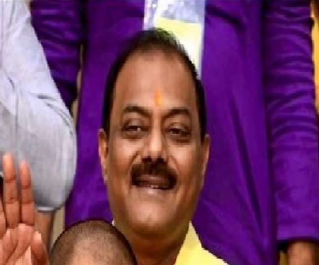 महाराष्ट्र पुलिस के नोटिस पर दिल्ली भाजपा नेता बोले- ‘मेरी आवाज दबाना चाहते हैं उद्धव ठाकरे-शरद पवार’