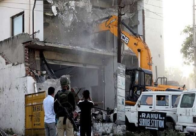 जहांगीरपुरी बुलडोजर: SC में सुनवाई आज, JNU-Jamia में प्रोटेस्ट; राजनीति तेज