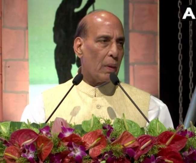 रक्षा मंत्री बोले- सीमा पार से देश को निशाना बनाने वाले आतंकवादियों के खिलाफ कार्रवाई करने में नहीं हिचकेगा भारत