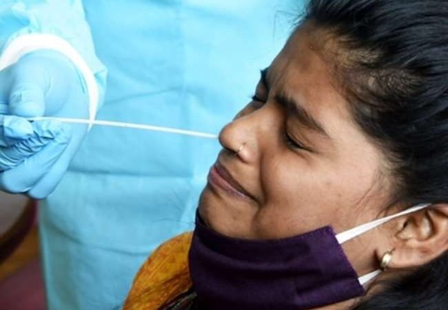 देश में बढ़ा कोरोना का खतरा; दिल्‍ली में 1083 नए केस, मुख्यमंत्रियों के साथ बैठक करेंगे पीएम मोदी- लोगों से की अपील