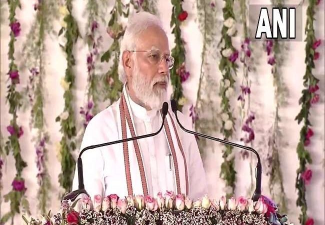 PM Modi in Jammu Kashmir Live: पीएम मोदी ने कई परियोजनाओं का किया उद्घाटन, कहा-जम्मू-कश्मीर में लोकतंत्र जमीनी स्तर तक पहुंचा