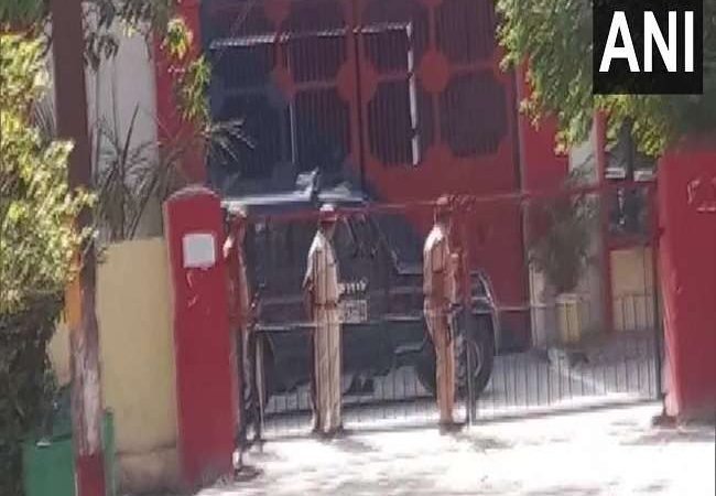 लखीमपुर खीरी हिंसा में सुप्रीम कोर्ट से जमानत रद होने के बाद आशीष मिश्रा मोनू ने किया सरेंडर