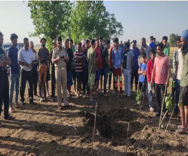 पीएम मोदी की पल्ली रैली स्थल से आठ किलोमीटर दूर प्रताप सिंह पुरा ललियाना में संदिग्ध विस्फोट, पुलिस अधिकारी घटनास्थल पर पहुंचे