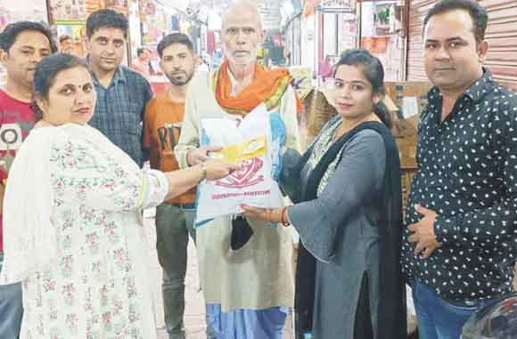 एफबीडी ट्रस्ट ने कन्या के परिजनों को सौंपी सहायता राशि