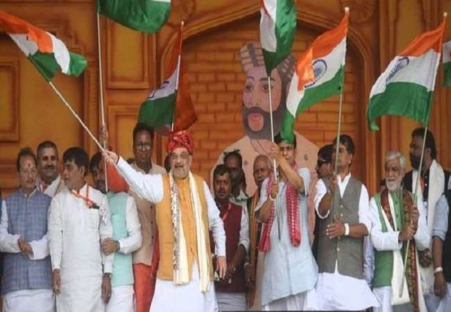 भारत ने फहराया एक साथ 78 हजार से अधिक राष्ट्रीय ध्वज, गिनीज बुक आफ वर्ल्ड रिकार्ड में देश का नाम हुआ दर्ज