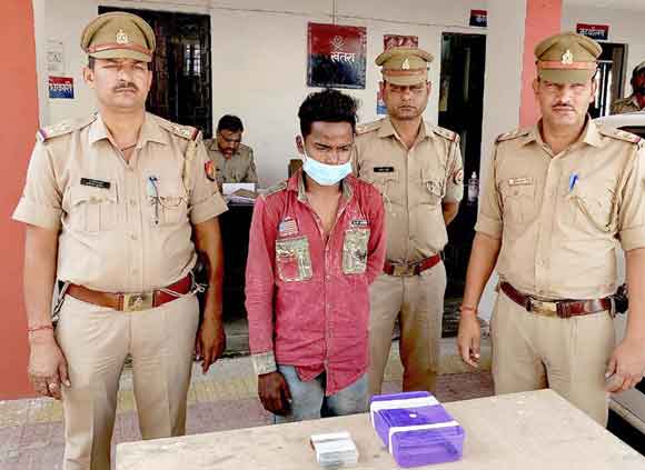 अवैध तमंचे के साथ एक आरोपी पकड़ा