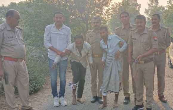 मुठभेड़ में पुलिस ने दबोचे चार तस्कर, दो बदमाश व एक सिपाही घायल