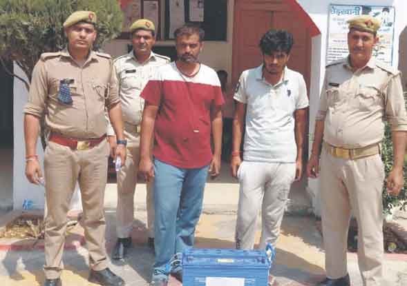 पुलिस के हत्थे चढ़े दो शातिर चोर