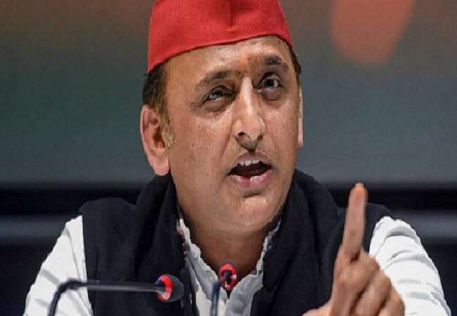 मुलायम के भ्रमण की फोटो पोस्ट कर अखिलेश का सफारी पार्क पर ट्वीट, सरकार के लिए लिखी ऐसी बात