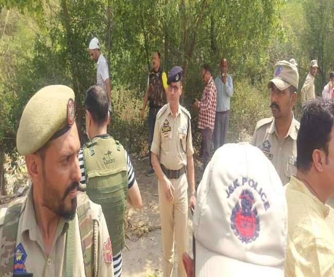 IED Found In Jammu : जम्मू को दहलाने की आतंकी साजिश नाकाम, बत्रा के नजदीक हाईवे पर आइईडी बरामद