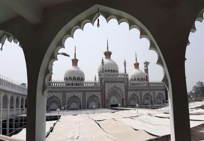 मौलानाओं की सड़कों पर नमाज ना अदा करने की अपील के बीच आज होगी अलविदा की नमाज, सुरक्षा के पुख्ता इंतजाम