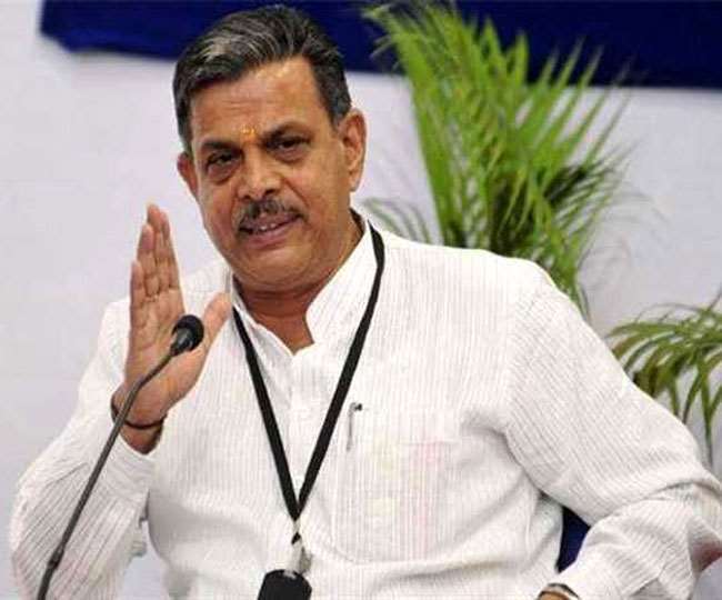 नोएडा में RSS के सरकार्यवाह दत्तात्रेय होसबाले ने बताया- आखिर कब तक देश में जिंदा रहेगा लोकतंत्र