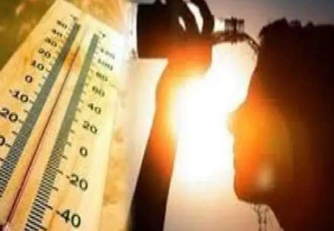 Heatwave Warning: भीषण गर्मी ने छुड़ाया पसीना, यूपी में पारा 45 के पार, दिल्‍ली के लिए आरेंज अलर्ट जारी; जानिए- कब राहत मिलने की उम्‍मीद