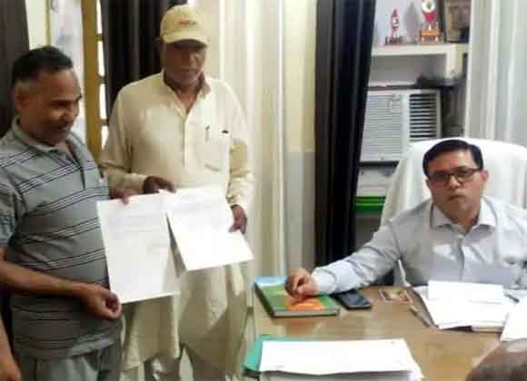 देवबंद में प्रशासन की चेतावनी का हुआ असर