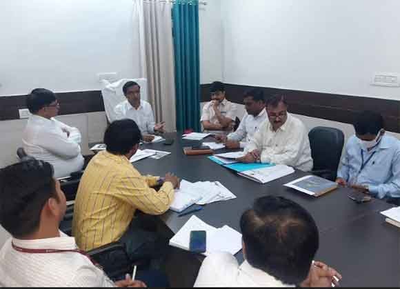 पीएम स्वनिधि योजना के प्राप्त आवेदनों को बैंक 03 दिन के अंदर निस्तारित करें – मण्डलायुक्त