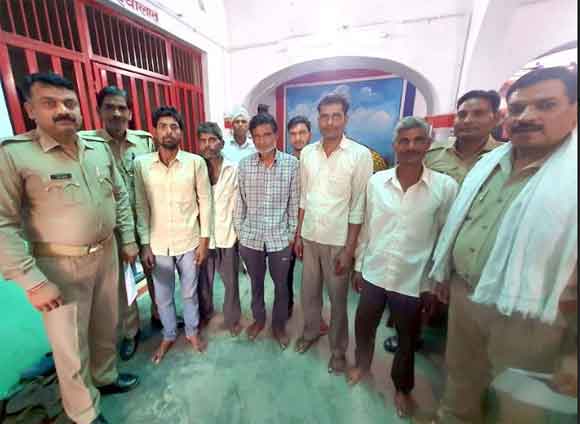 देवबंद पुलिस ने आधा दर्जन वारंटियों को किया गिरफ्तार, भेजा जेल