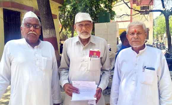 उ0प्र0जनकल्याण मंच ने विभिन्न समस्याओं को लेकर एसडीएम को सौंपा ज्ञापन