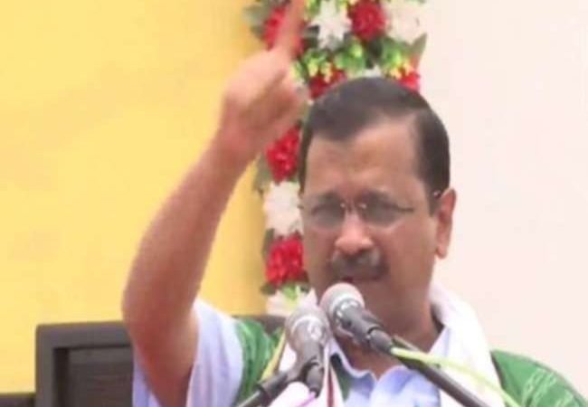भरूच में अरविंद केजरीवाल बोले-हमें एक मौका दो, हम आपकी गरीबी दूर कर देंगे
