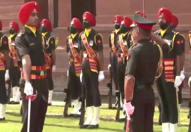 सेना के आधुनिकीकरण के लिए स्‍वदेशीकरण पर होगा जोर, एनडीए के 61वें बैच से हैं तीनों सेनाओं के चीफ