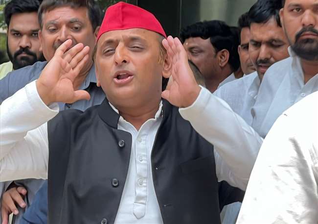 वाराणसी के जेल में बंद समाजवादी पार्टी के कार्यकर्ताओं से मिलेंगे अखिलेश यादव, जाएंगे चंदौली भी