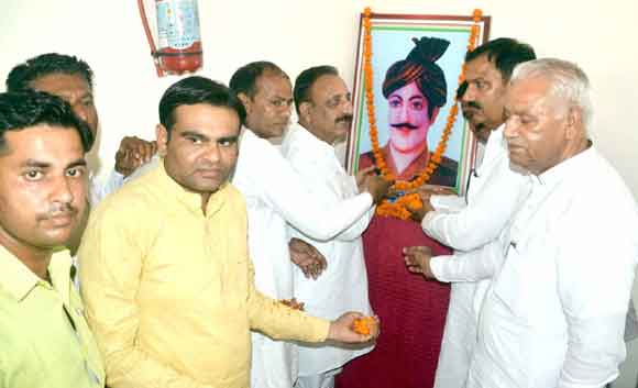 गुर्जर महासभा ने किया धनसिंह कोतवाल को नमन