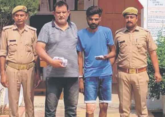 पुलिस के हत्थे चढ़े दो स्मैक तस्कर, भेजे जेल